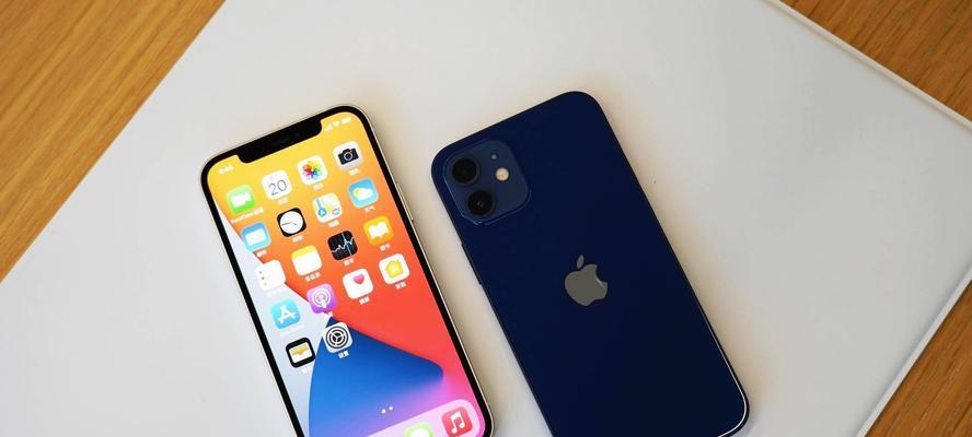 iPhone12屏幕漏液解决方法（应对漏液问题，维护iPhone12屏幕的健康）