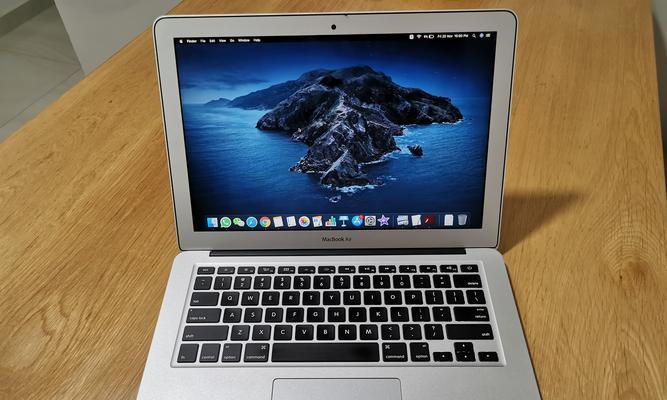 如何使用MacBook连接到电视（简单步骤让您享受更大的屏幕体验）