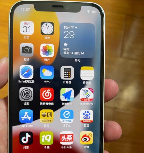 iPhone12续航测试总结（探索iPhone12续航性能，为你解答电量持久的疑惑）