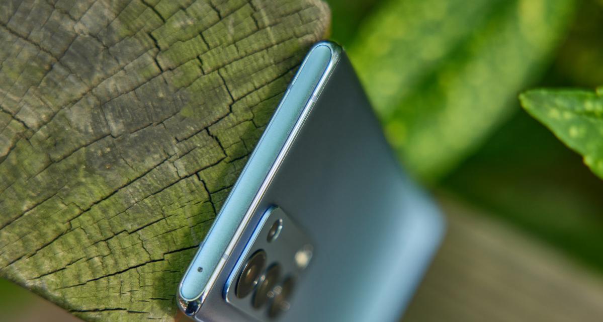 轻松玩转oppoReno6Pro+相册拼图功能（教你如何利用oppoReno6Pro+相册拼图功能创作独特的照片拼贴作品）