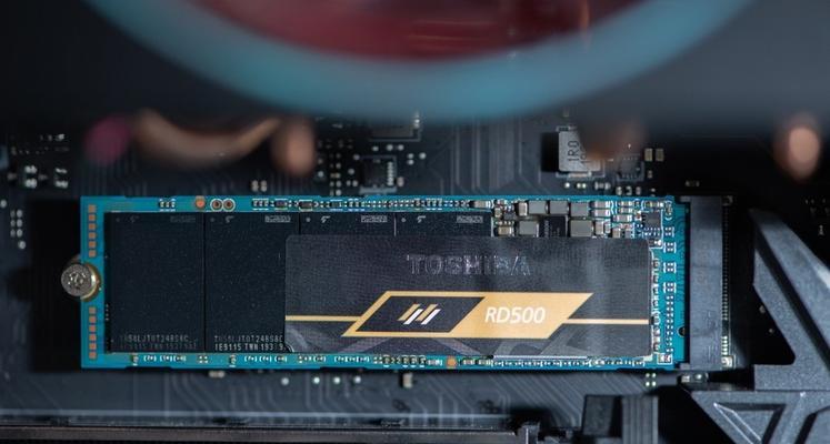 PCIe4.0固态硬盘安装指南（简单易行的安装步骤，轻松升级您的存储体验）